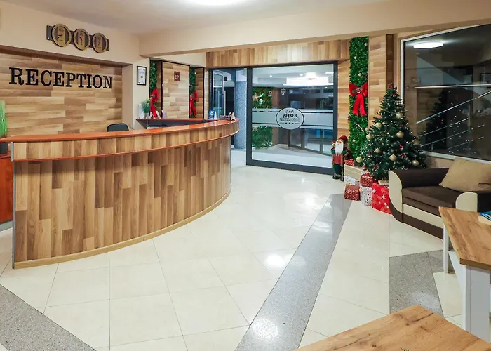 Хотел Family 3*